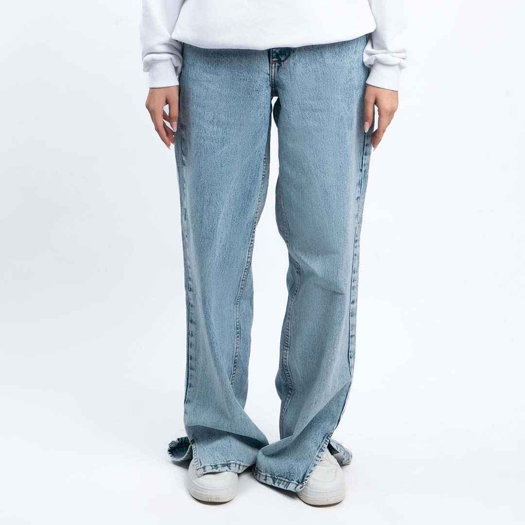 Y2K Statement Baggy Jeans (Light Wash)