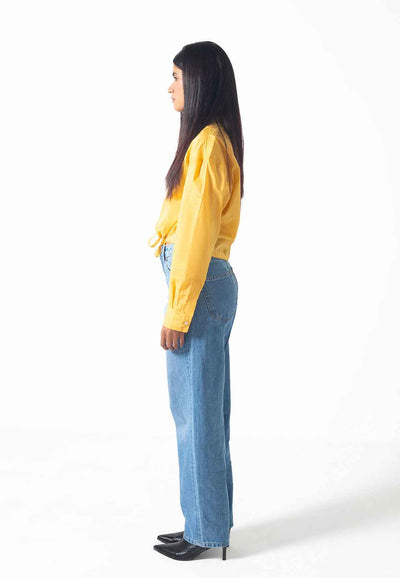 Mo Fit – Crop Tie-Up Shirt